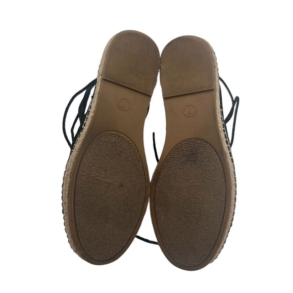 Mossimo Supply Co Black Suede Espadrille Closed Toe Shoes Size 7 Women’s - Picture 10 of 10